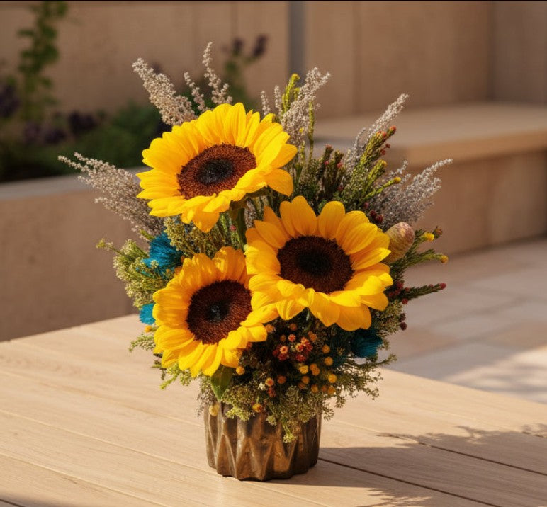 Solar Elegance Centerpiece